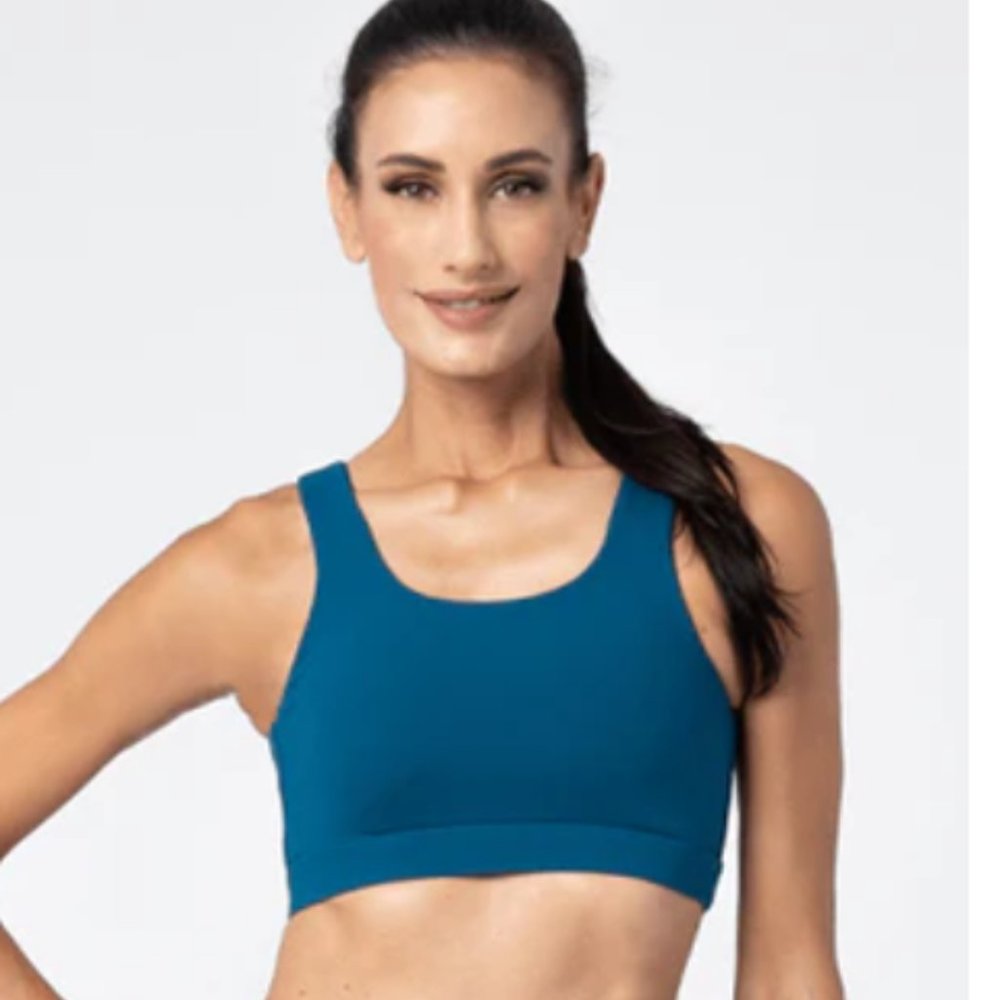Vie Active Dahlia Strappy Sports Bra NWT